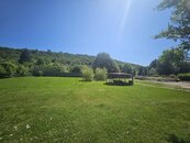 Prodej stavebního pozemku v Halenkovicích - 1 483 m2, cena 2200 CZK / m2, nabízí