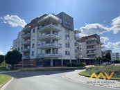 Pronájem atraktivního bytu 2+kk, 58 m2 s balkonem, Hradec Králové - ul. Rybova., cena 17000 CZK / objekt / měsíc, nabízí