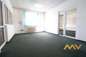Pronájem kanceláře, 35 m2, Hradec Králové - ul. Bieblova. , cena 8313 CZK / objekt / měsíc, nabízí Miroslav Vodehnal, Realitní kancelář