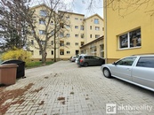 Byt 4+1/L, 112 m2, parkování, zahrada - Neratovice, cena 24000 CZK / objekt / měsíc, nabízí 