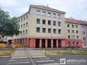 Byt 3+1, 84 m2, po rekonstrukci - Praha 6 - Dejvice, cena 32000 CZK / objekt / měsíc, nabízí Aktivreality