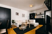 Pronájem zrekonstruovaného bytu 3+KK v Brně-Komíně, cena 23000 CZK / objekt / měsíc, nabízí 