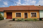 Prodej rodinného domu 255 m2, pozemek 806 m2, Unkovice, Brno - venkov, cena 5600000 CZK / objekt, nabízí 