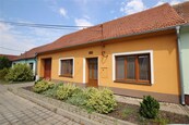 Prodej rodinného domu 255 m2, pozemek 806 m2, Unkovice, Brno - venkov, cena 4950000 CZK / objekt, nabízí 