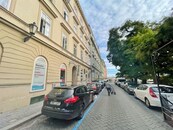 Pěkný obchodní prostor se skladem 88 m2, v Brně na ul. Bašty 4, cena 31000 CZK / objekt / měsíc, nabízí 