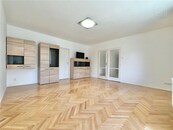 Pronájem prostorného bytu 2+1 s balkonem na ulici Fanderlíkova Brno Žabovřesky, cena 23000 CZK / objekt / měsíc, nabízí