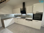 Pronájem, Byty 4 + KK, 100 m2 - Trnava, cena 17500 CZK / objekt / měsíc, nabízí