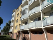 Pronájem byt 1+1 Třebíč, Jaroslava Ježka, výtah, lodžie,, cena 10300 CZK / objekt / měsíc, nabízí