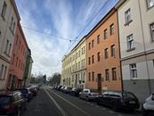 Částečně vybavená kancelář nedaleko Slovanské třídy v Radyňské ulici v Plzni