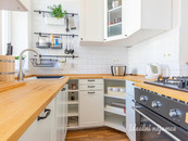 Pronájem 2+kk, Praha - Karlín, Březinova, 24 700/měsíčně, 45 m2, cena 24700 CZK / objekt / měsíc, nabízí