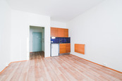 Byt k pronájmu 1+kk, Halasovo náměstí 3, Lesná, 23 m2, cena 11500 CZK / objekt / měsíc, nabízí