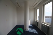 Pronájem kanceláře, 43 m2, Váňova- Kladno, cena 5900 CZK / objekt / měsíc, nabízí