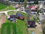 Stavební pozemek se stodolou v klidné části obce Nemyslovice, cena 2250000 CZK / objekt, nabízí
