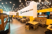 Exkluzivně nabizime k pronájmu zavedený sportbar, 250 m2 - Praha - Vokovice, cena 29000 CZK / objekt / měsíc, nabízí 