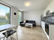 Pronájem slunného bytu 2+kk, 39 m2 přímo u břehu řeky v centru Plzně, cena 13990 CZK / objekt / měsíc, nabízí