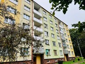 Pronájem bytu 3+1, po rekonstrukci, 2. patro, sklep,70 m2, Kubelíkova ul. - Mariánské Lázně, cena 14000 CZK / objekt, nabízí 