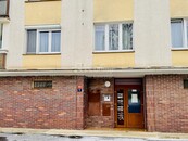 Prodej bytu, 1+1, sklep, 1.patro, 38m2, ul. Na Třešňovce - Mariánské Lázně, cena 2190000 CZK / objekt, nabízí 