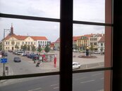 Prostor s výhledem na Masarykovo náměstí, 90m2, Brandýs n.L.., cena 15000 CZK / objekt / měsíc, nabízí 