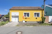Prodej, rodinný dům 3+1 Mikulčice, 7km Hodonín, garáž, altán,letní kuchyně, sklep, dvorek, CP: 231m2, cena 4250000 CZK / objekt, nabízí