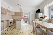 Pronájem, byt 4+1 Hodonín, Zámecká, centrum, cihlový, částečně vybavený, možnost parkování,CP: 110m2, cena 16000 CZK / objekt / měsíc, nabízí