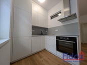 Pronájem světlého bytu 3+KK, 74 m2 - Klatovy III, ulice Masarykova, cena 13000 CZK / objekt / měsíc, nabízí 