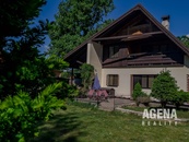 Prodej domu v žádané lokalitě u jezera Sadská, 139 m2 - Sadská, cena 6495500 CZK / objekt, nabízí