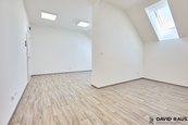 Pronájem kancelářských prostor 33 m2 areál Stará Pošta, Rajhrad, cena 15000 CZK / objekt / měsíc, nabízí