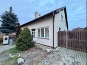 Rodinný dům v Rebešovicích, cena 30000 CZK / objekt / měsíc, nabízí