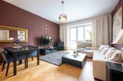 Prostorný byt 3+1 po částečné rekonstrukci, cena 8390000 CZK / objekt, nabízí