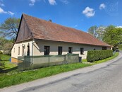 RD/chalupa 2+1 Stašov, velká zahrada s potokem, veranda, hosp. přístavek, stodola, dílna, cena 2650000 CZK / objekt, nabízí