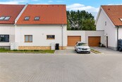 Prodej RD 5+kk v Hruškách u Brna, 173m2 včetně garáže, celková plocha 618m2, cena 14500000 CZK / objekt, nabízí