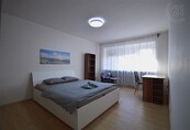 Prostorný byt 1+1 s možností využití zahrady pod Špilberkem, Brnostřed, Pellicova ulice, cena 18000 CZK / objekt / měsíc, nabízí