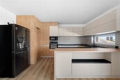 Moderní rodinný dům 6+kk s nadstandardním vybavením, cena 12990000 CZK / objekt, nabízí