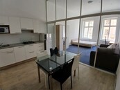 Pronájem bytu 1+kk, cena 10000 CZK / objekt / měsíc, nabízí