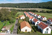 Prodej, Pozemek pro stavbu RD, bytů, Račice-Pístovice, cena 3600000 CZK / objekt, nabízí