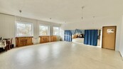 Pronájem větší části patra v komerční budově 130 m2, Pelhřimov, cena 9000 CZK / objekt / měsíc, nabízí 