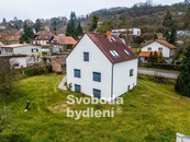 Pronájem bytu 2+1 ve zrekonstruovaném RD se zahradou, Libčice nad Vltavou, cena 15000 CZK / objekt / měsíc, nabízí 